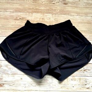 Black - 2.5 Inch, High-Rise Hotty Hot Shorts